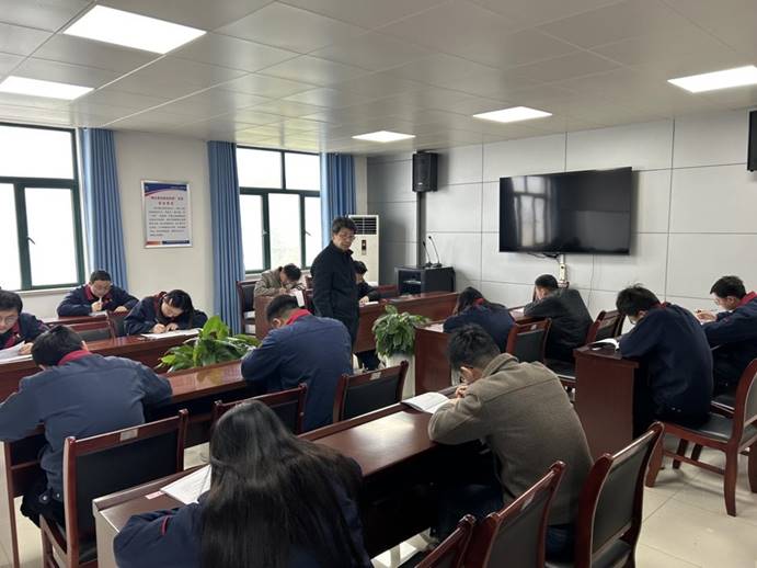 建材公司、檢測公司聯(lián)合開展管理人員業(yè)務提升考試